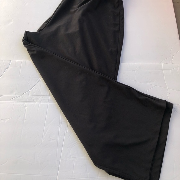 spanx Pants - Spanx Bod-a-Bling Cropped Pants Built in Liner L spanx Pants - Spanx Bod-a-Bling Cropped Pants Built in Liner L